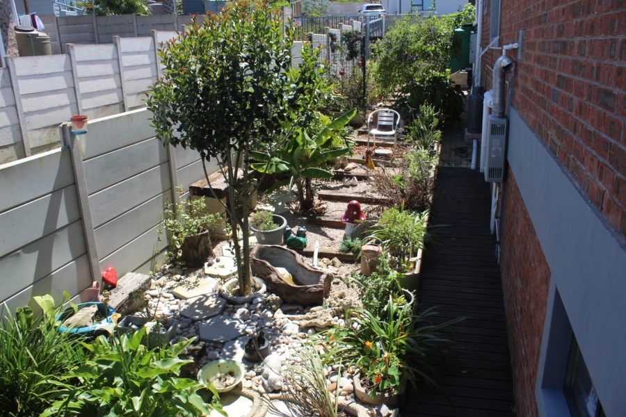 4 Bedroom Property for Sale in Dana Bay Western Cape